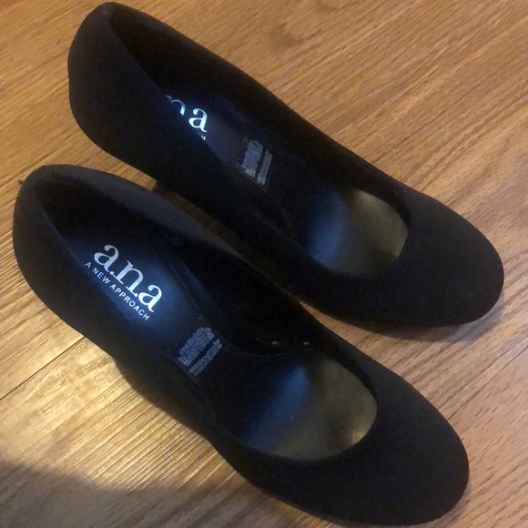 ana matte chic black heel w shiny hi heel - Picture 1 of 7